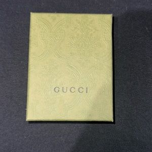 Selling Gucci green suede box
